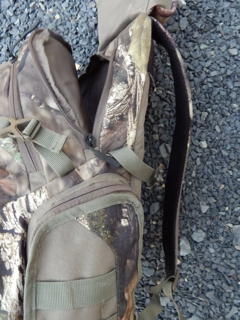 Mossy Oak Camo Hunting & Fishing Backpack Adult with MANY Compartments